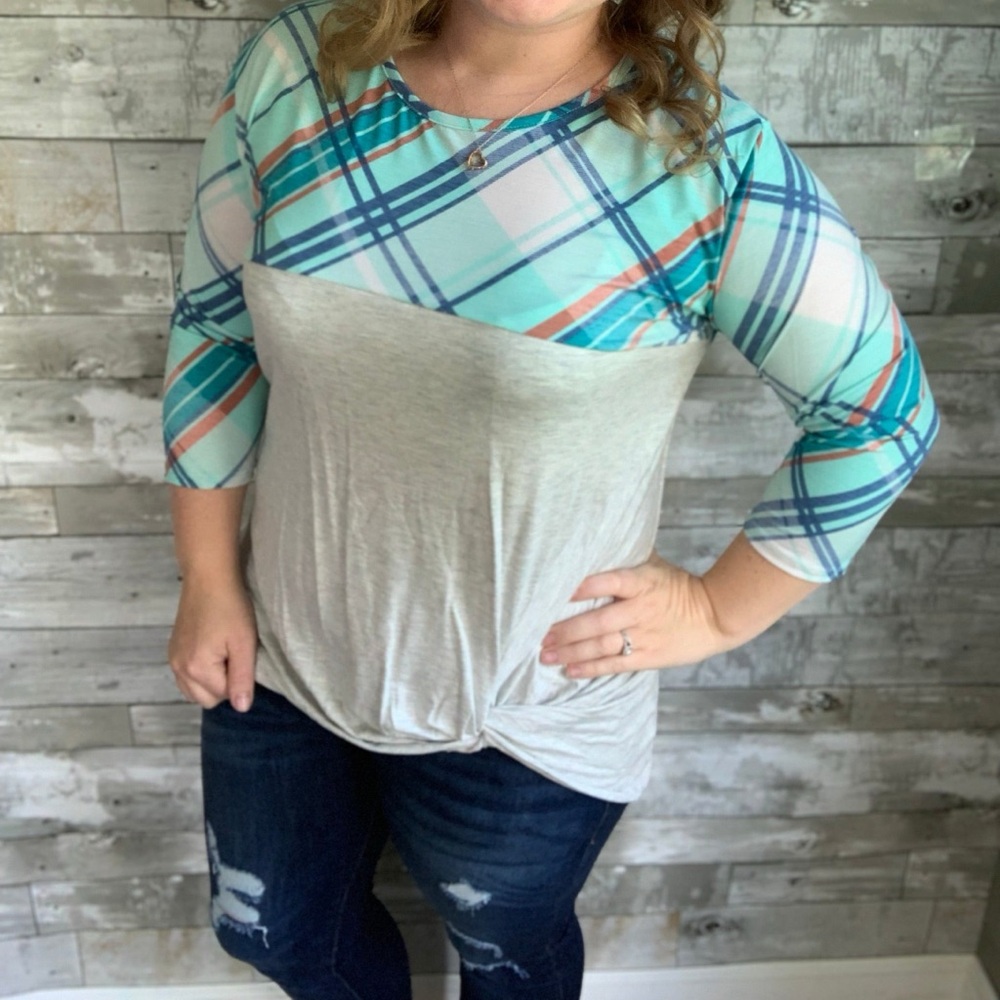 Argyle 3/4 sleeve top